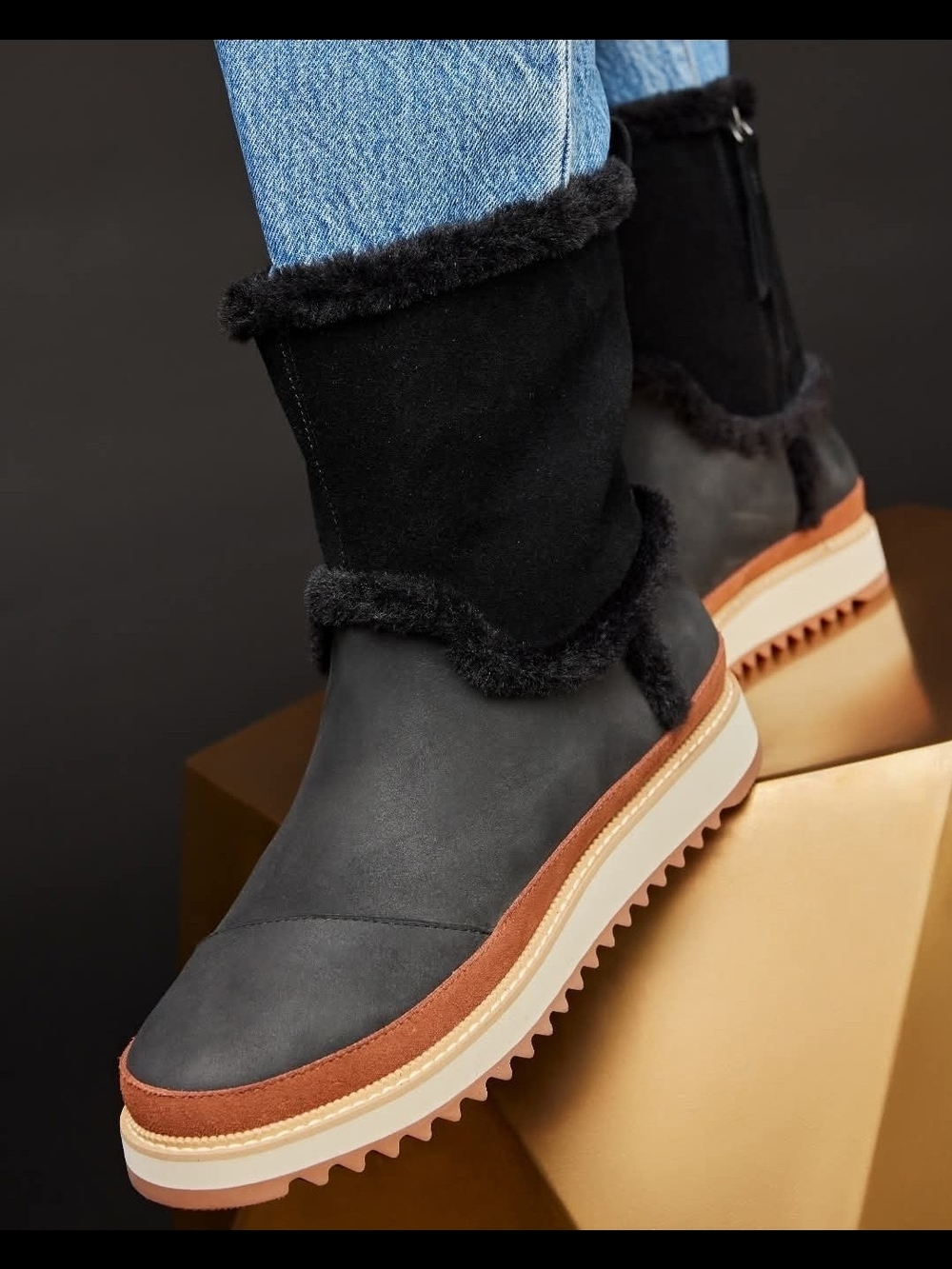 TOMS NWT Black Women's Makenna Mid Calf Leather & Faux Fur Suede Boots Size 12